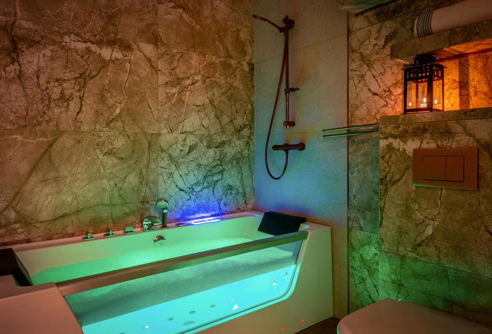 Premium Apartment For Old Town & Jewish Quarter - Balcony Plus Pool Onsite Kraków Eksteriør billede